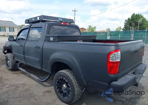 2004 Toyota Tundra Limited V8 z USA, uszkodzony, nr VIN 5TBDT48114S462270